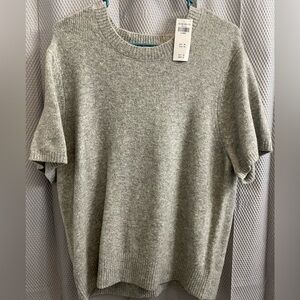 Abercrombie gray short sleeve sweater